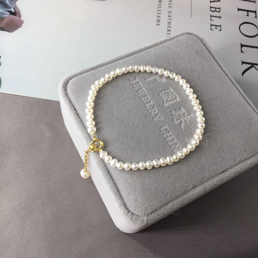 Natural Freshwater Pearl Bracelet